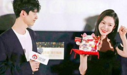 张大锤爆料最新,揭秘娱乐圈最新惊天大事件！